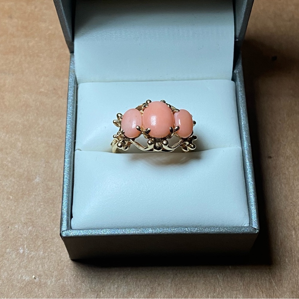 14K Pink Coral Ring Size 7.5